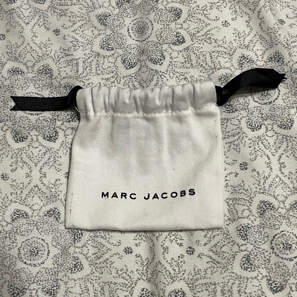 🌼Marc Jacobs White Jewelry Dustbag - Picture 1 of 5